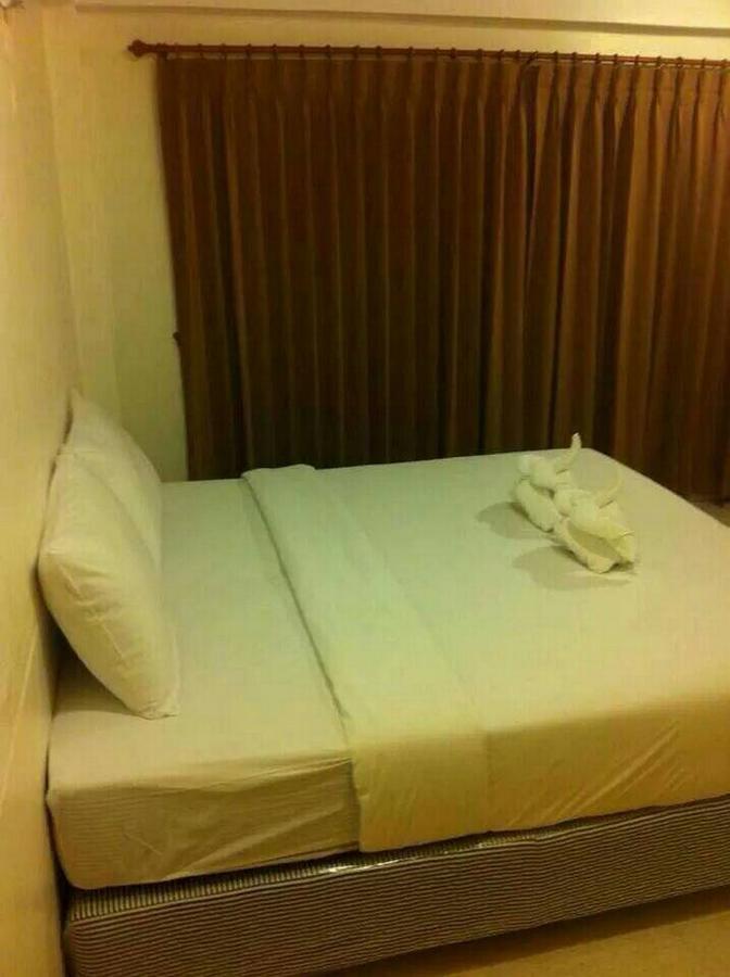 Blue Moon Hotel Hua Hin Exterior photo