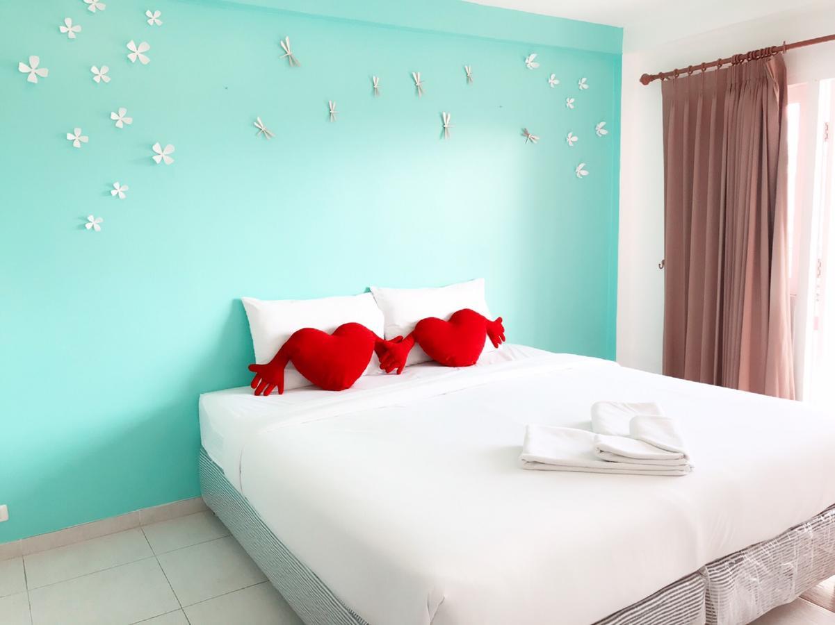 Blue Moon Hotel Hua Hin Exterior photo